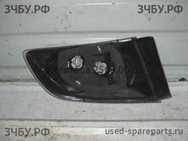 Mazda 3 [BK] Фонарь правый