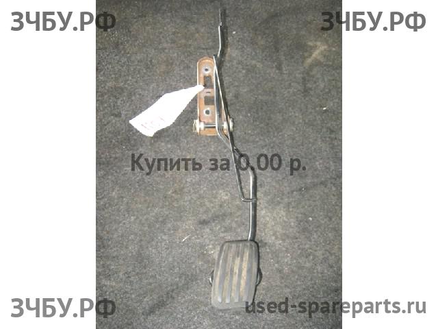 Peugeot 406 Педаль газа