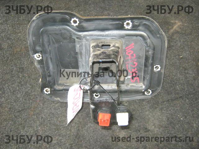 Peugeot 406 Кронштейн