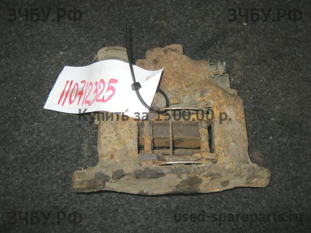 Peugeot 406 Суппорт задний правый (в сборе со скобой)