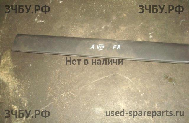 Honda Accord 8 Накладка на порог (кузов внутри)