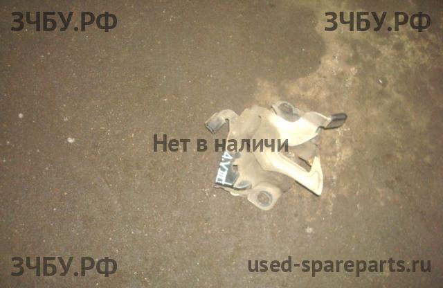 Honda Accord 8 Замок капота