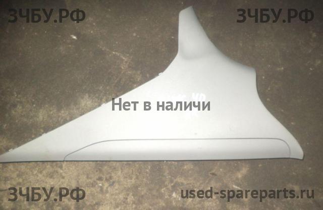 Honda Civic 8 (4D) Обшивка салона