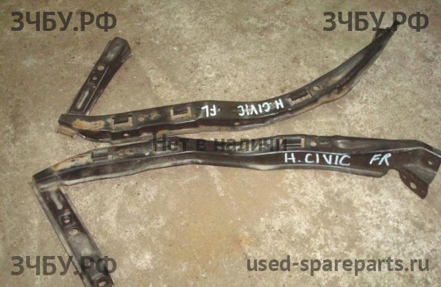 Honda Civic 8 (4D) Кронштейн бампера передний