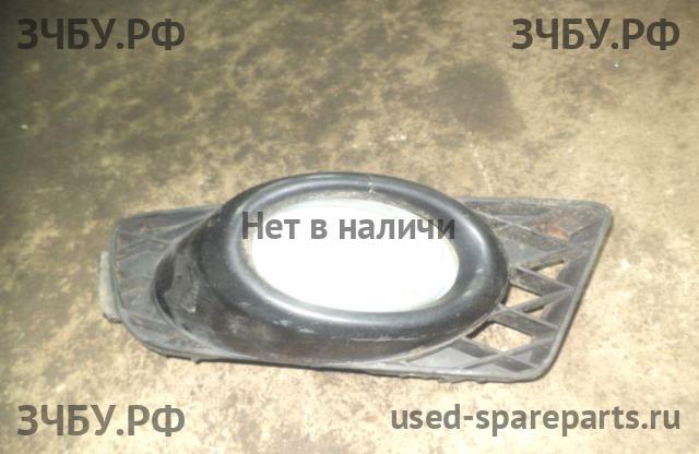 Honda Civic 8 (4D) ПТФ правая