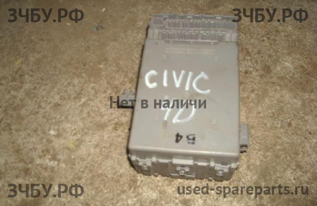 Honda Civic 8 (4D) Блок предохранителей
