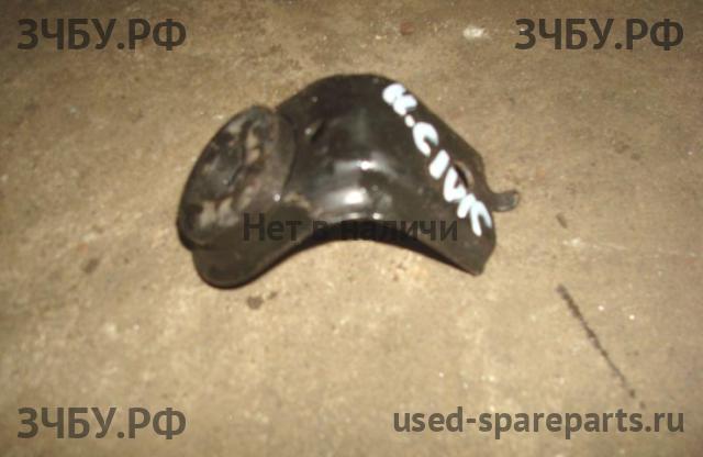 Honda Civic 8 (4D) Кронштейн радиатора