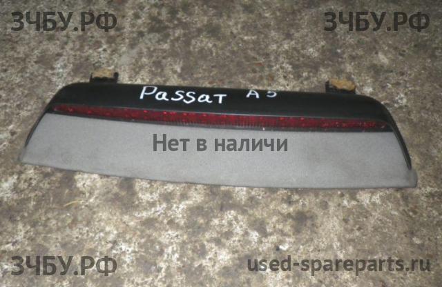 Volkswagen Passat B5 (рестайлинг) Фонарь задний (стоп сигнал)