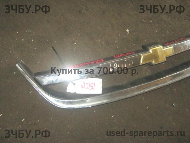 Chevrolet Lacetti Решетка радиатора