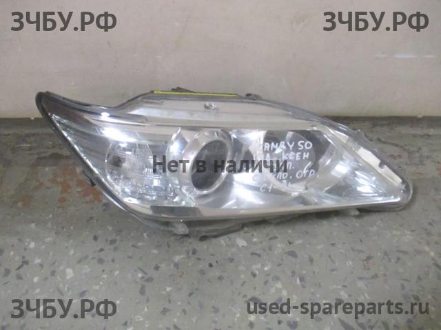 Toyota Camry 7 (V50) Фара правая