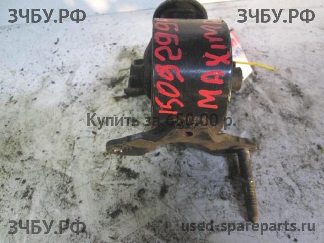 Nissan Maxima 3 (CA33) Опора двигателя