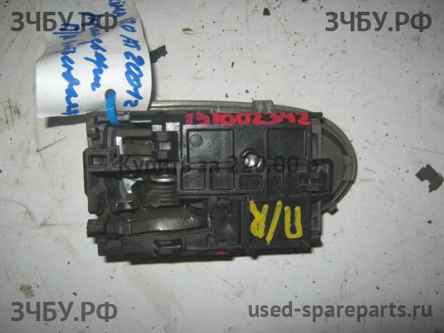 Nissan Maxima 2 (A32) Ручка двери внутренняя передняя правая