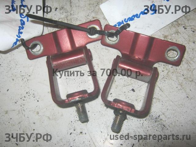 Mitsubishi Colt 6 (Z30) Петля двери багажника
