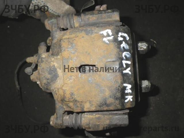 Geely MK Суппорт передний левый (в сборе со скобой)