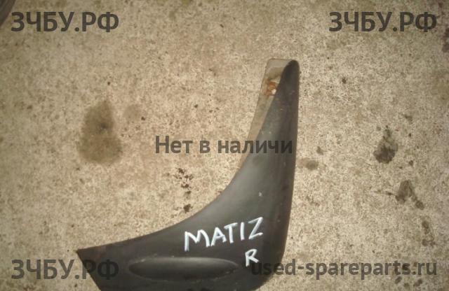 Daewoo Matiz 2 Брызговик передний левый