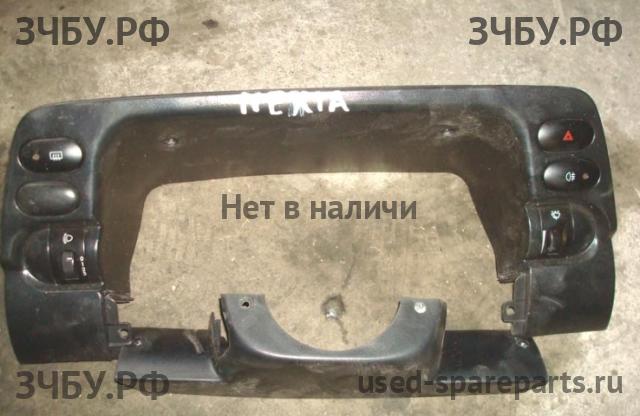 Daewoo Nexia Накладка декоративная на панель приборов