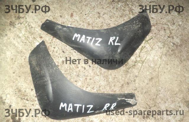 Daewoo Matiz 2 Брызговик задний правый