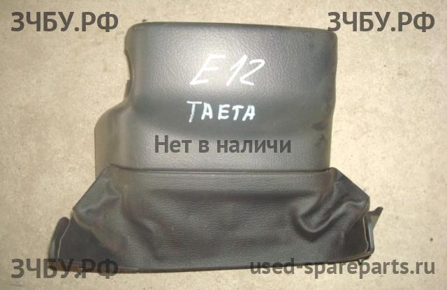 Toyota Corolla (E12) Кожух рулевой колонки