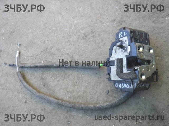 Nissan Qashqai (J10) Замок двери задней левой