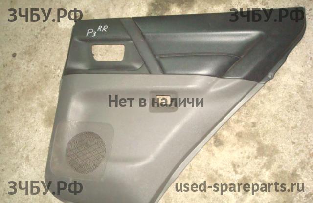 Mitsubishi Pajero/Montero 3 Обшивка двери задней правой