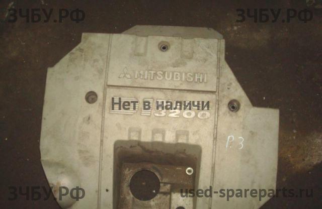 Mitsubishi Pajero/Montero 3 Накладка