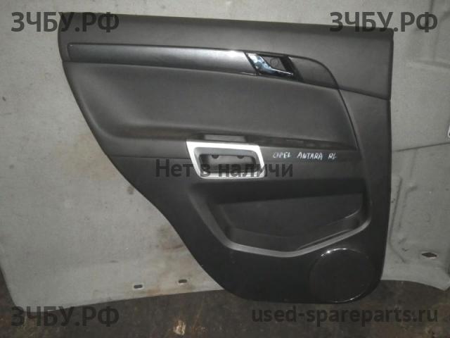 Opel Antara Обшивка двери задней левой