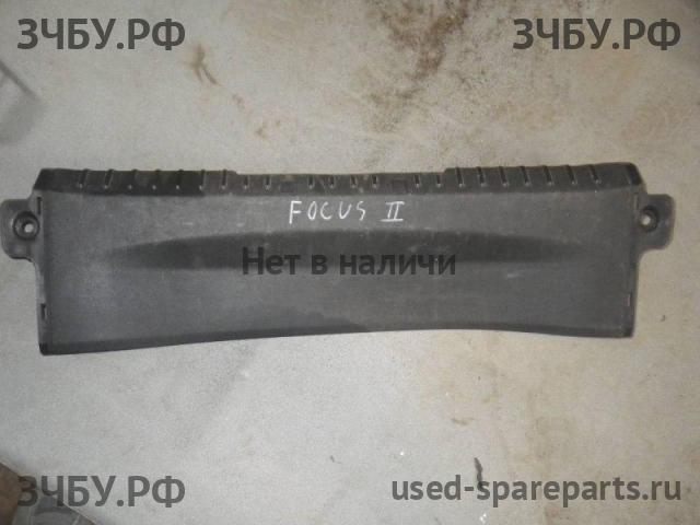 Ford Focus 2 Накладка задней панели