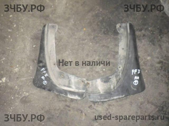Ford Focus 2 Брызговик задний левый