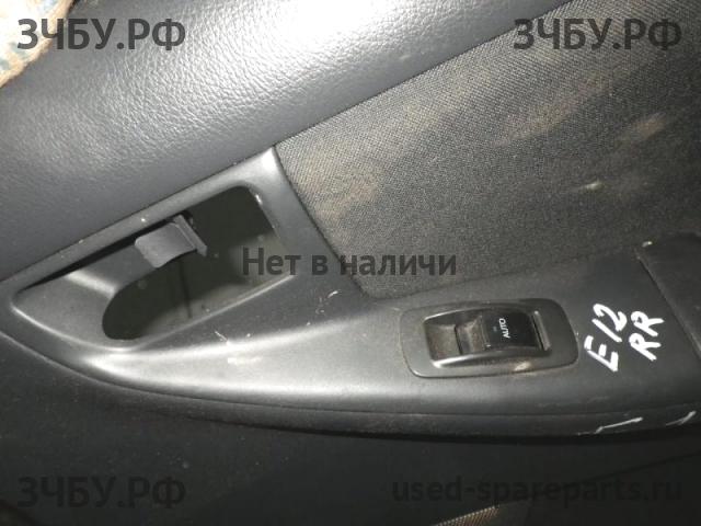 Toyota Corolla (E12) Кнопка стеклоподъемника