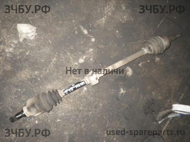 Toyota Corolla (E12) Полуось передняя правая