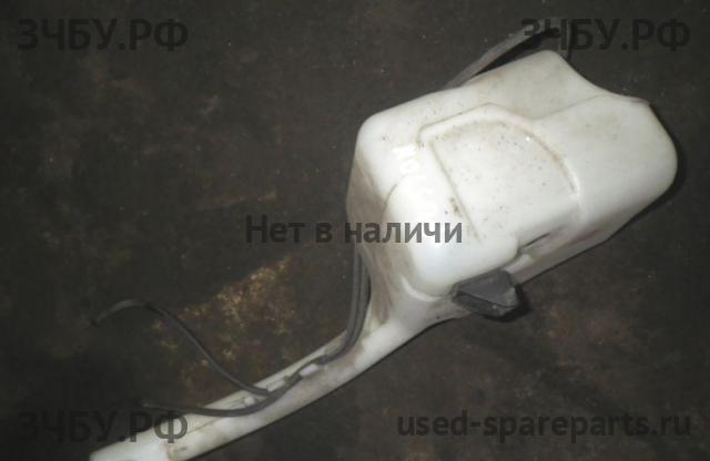 Ford Fusion Бачок омывателя лобового стекла