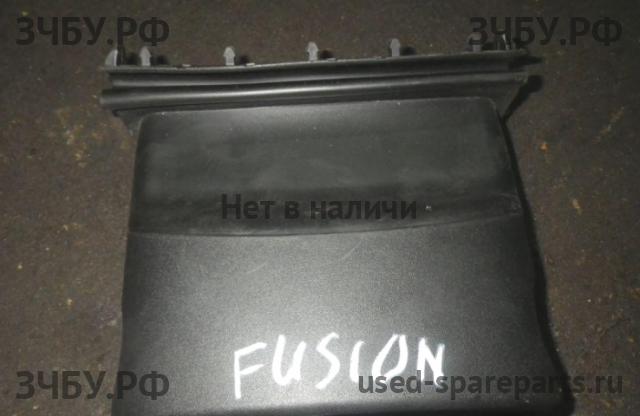Ford Fusion Кожух (корпус) блока электронного
