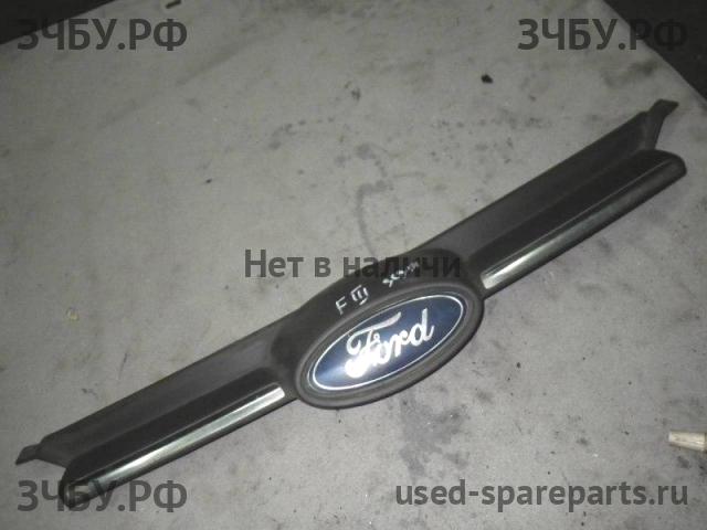 Ford Focus 3 Решетка радиатора