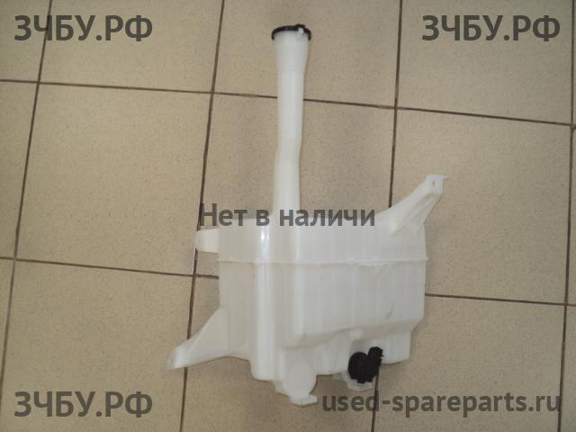 Toyota Camry 7 (V50) Бачок омывателя лобового стекла