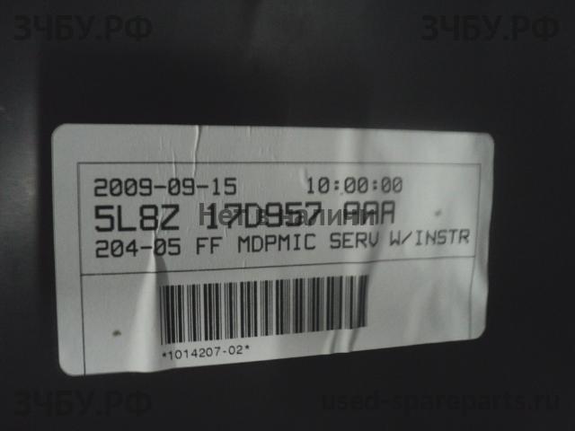 Ford Escape 1 Бампер передний