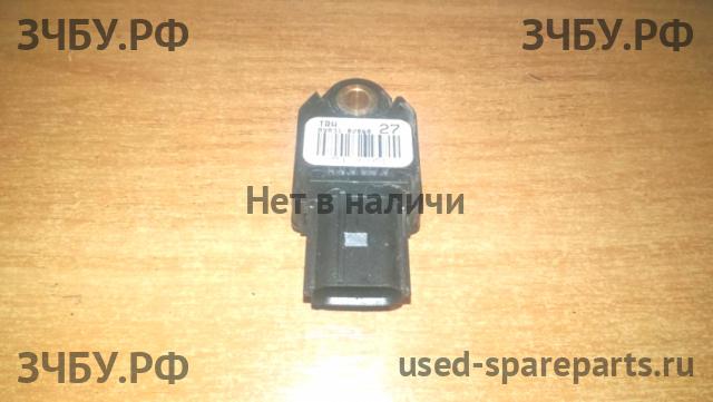 Toyota Corolla (E14 - E15) Датчик удара AIR BAG (SRS)