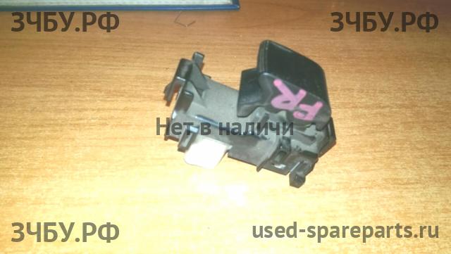 Toyota Corolla (E14 - E15) Кнопка стеклоподъемника