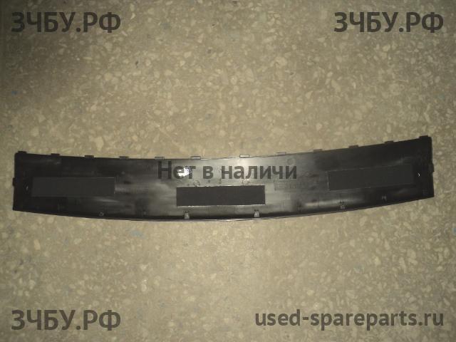 Hyundai Santa Fe 1 (SM) Накладка заднего бампера