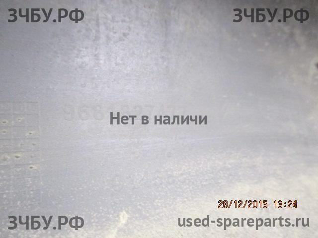 Citroen C3 Picasso Бампер задний