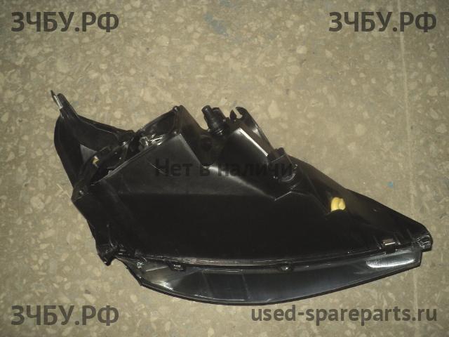 Ford Focus 1 Фара левая