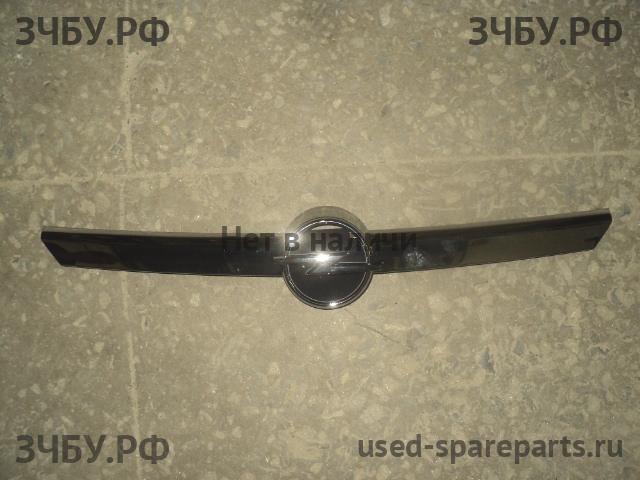 Opel Corsa C Решетка радиатора