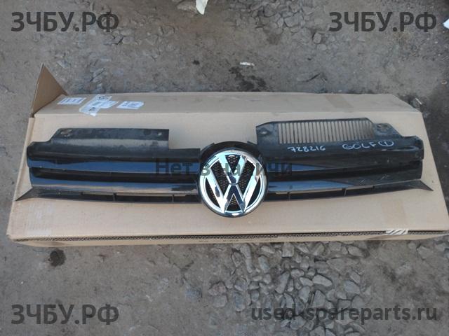 Volkswagen Golf 6 Решетка радиатора