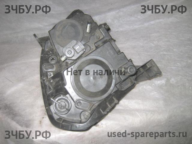 Nissan Qashqai (J10) Фара левая