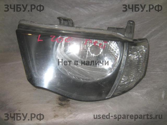 Mitsubishi L200 (4)[KB] Фара левая