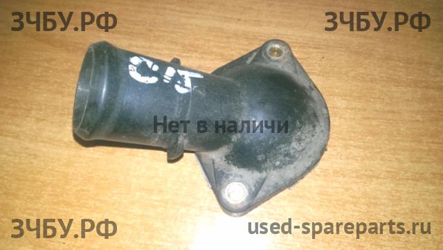 Toyota Corolla (E14 - E15) Корпус термостата