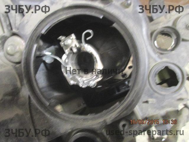 Peugeot 4007 Фара левая