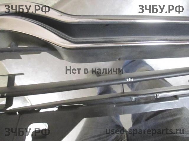 Citroen C4 (2) Решетка радиатора