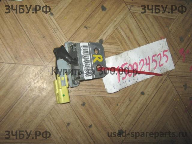Nissan Maxima 3 (CA33) Датчик удара AIR BAG (SRS)