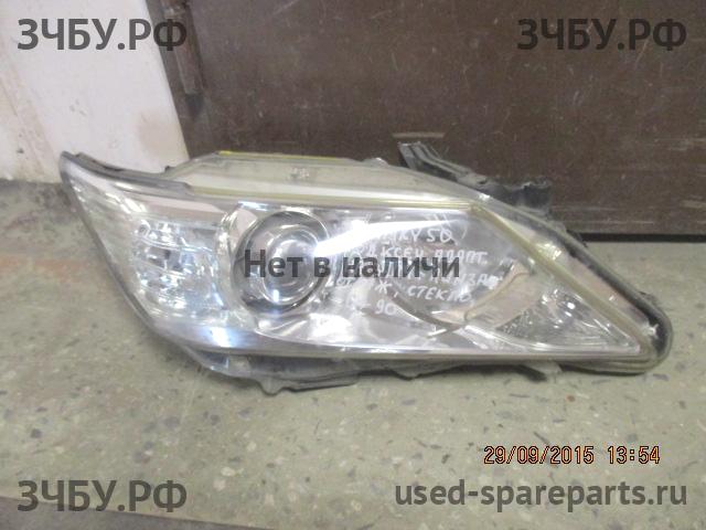 Toyota Camry 7 (V50) Фара правая