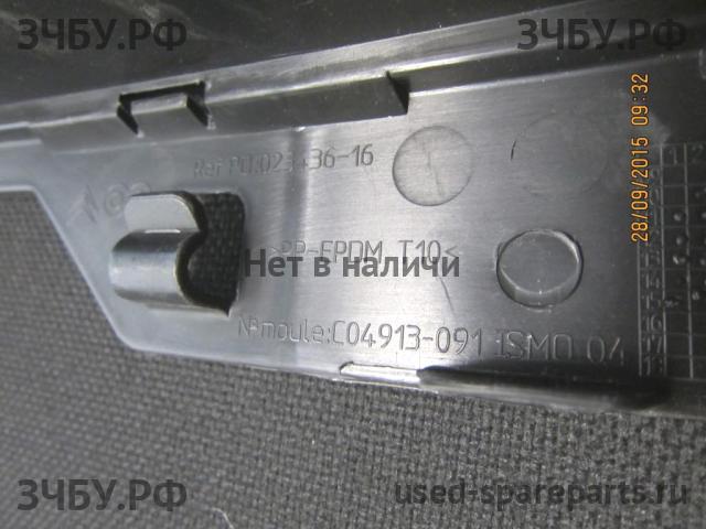 Citroen C4 (2) Решетка радиатора